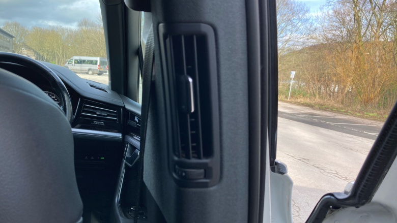 Volkswagen Touareg 3.0 V6 TDI 4Motion R-Line Tech 5dr Tip Auto Diesel Estate